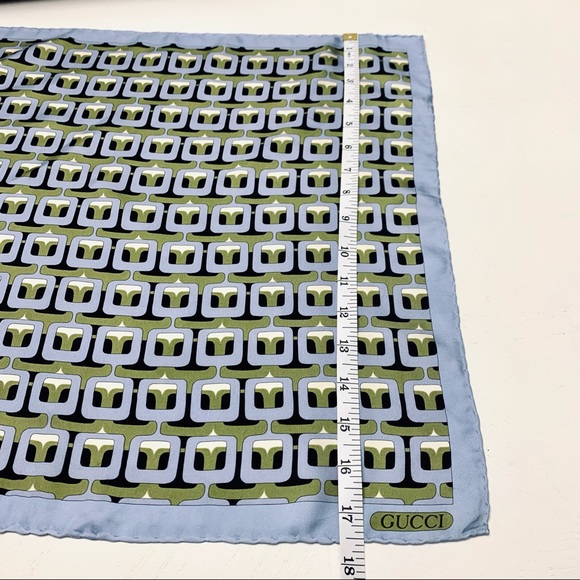Rare Vintage Gucci Silk Scarf - Exclusive Geometric Design - Made in Italy - Picture 15 of 16